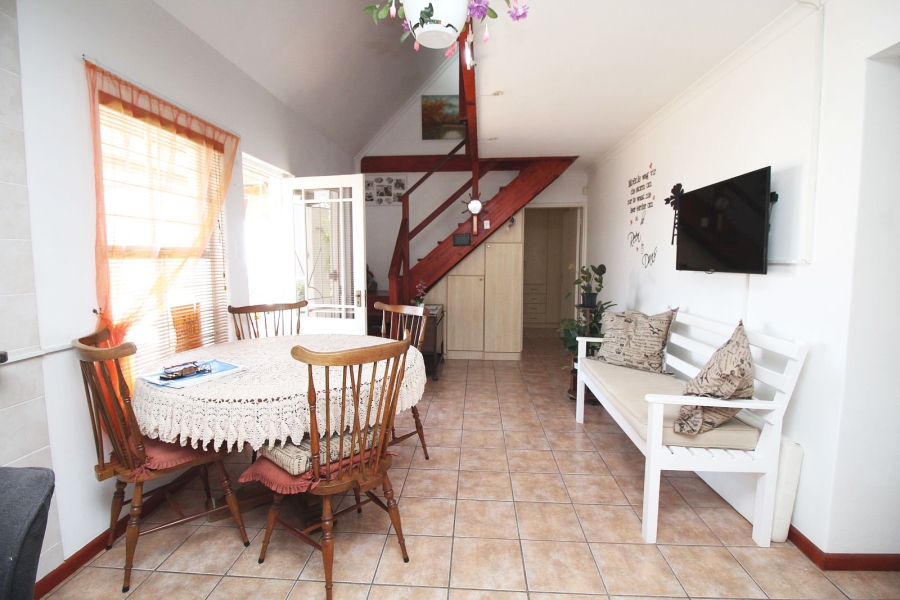 3 Bedroom Property for Sale in Skiathos Western Cape